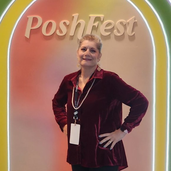 Meet your Posher, Brenda - Picture 3 of 4